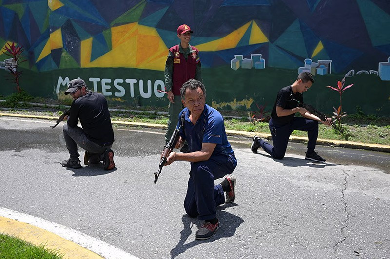 chum-anh-quan-doi-venezuela-huan-luyen-dan-thuong-06.jpg