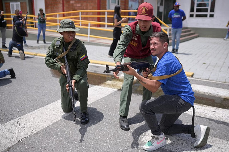 chum-anh-quan-doi-venezuela-huan-luyen-dan-thuong-025.jpg