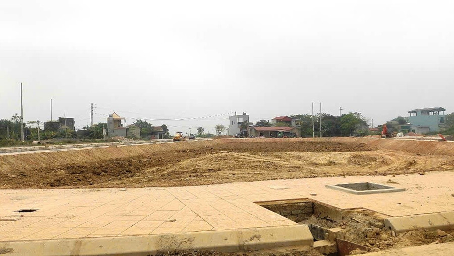 Mặt bằng Khu dân cư mới Đồng Trang, xã Định Liên (Yên Định, Thanh Hóa) bị Công ty Hồng Quân múc trộm lớp đất phong hóa. Ảnh: HĐ