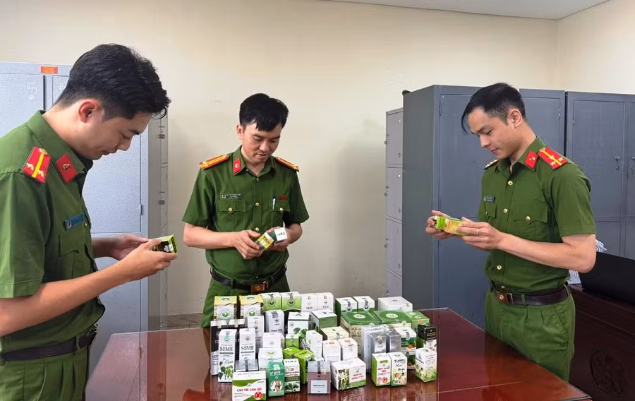 Phòng Cảnh sát kinh tế- Công an tỉnh Thanh Hóa triệt phá đường dây sản xuất, buôn bán thực phẩm chức năng giả. Ảnh: CACC