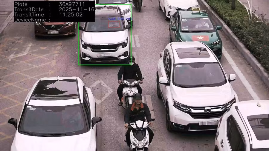 Hình ảnh ô tô vi phạm Luật Giao thông ở Thanh Hóa. Ảnh: CACC