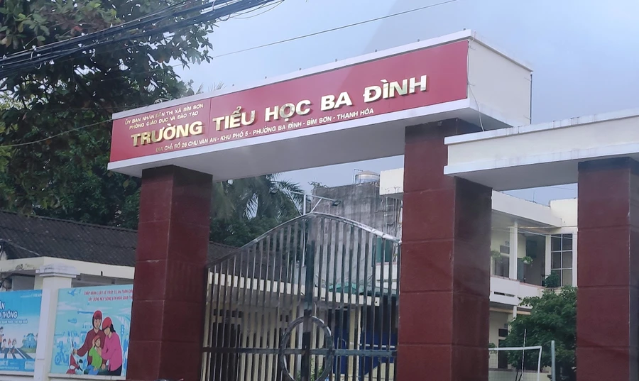 Trường Tiểu học Ba Đình, thị xã Bỉm Sơn (Thanh Hóa) - nơi xảy ra sự việc. Ảnh: HĐ