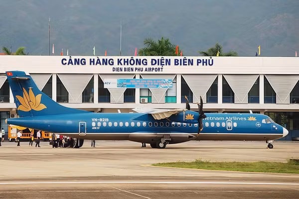 Cảng hàng không Điện Biên Phủ.