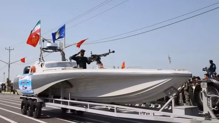 Xuồng cao tốc lớp Seraj của Iran.