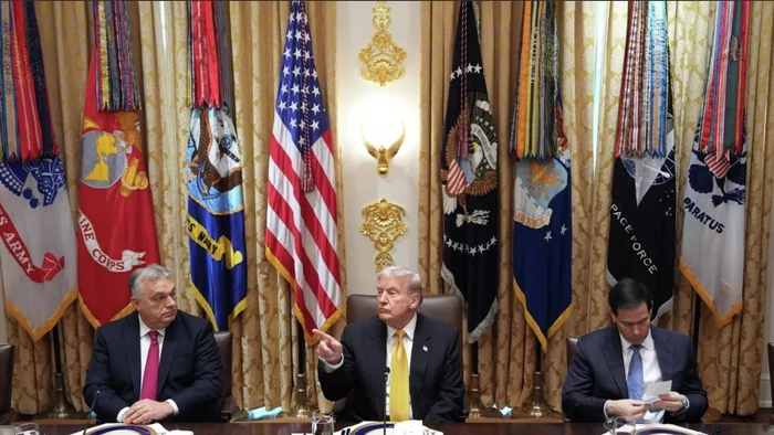 Tổng thống Mỹ Donald Trump và Thủ tướng Hungary Viktor Orban (bên trái) trong một cuộc gặp.