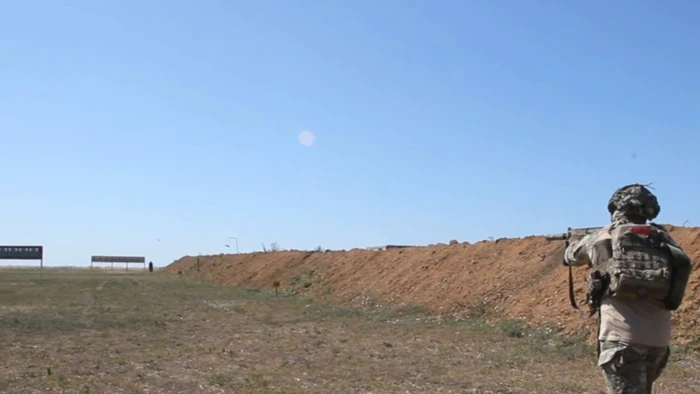 Binh sĩ Nga trong cuộc thử nghiệm loại đạn chống UAV mới.