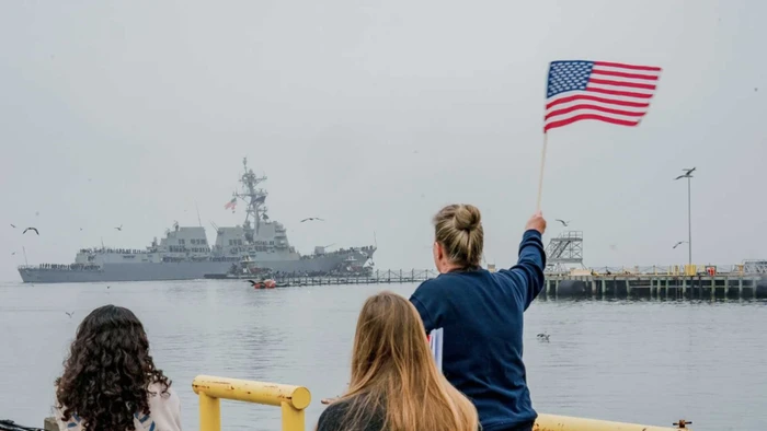 Chiến hạm Aegis của Mỹ.