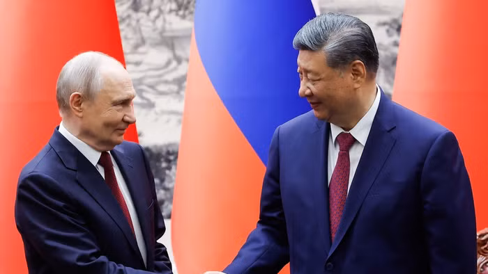 Chủ tịch Tập Cận Bình và Tổng thống Putin tại Đại lễ đường Nhân dân ở Bắc Kinh ngày 20/5.