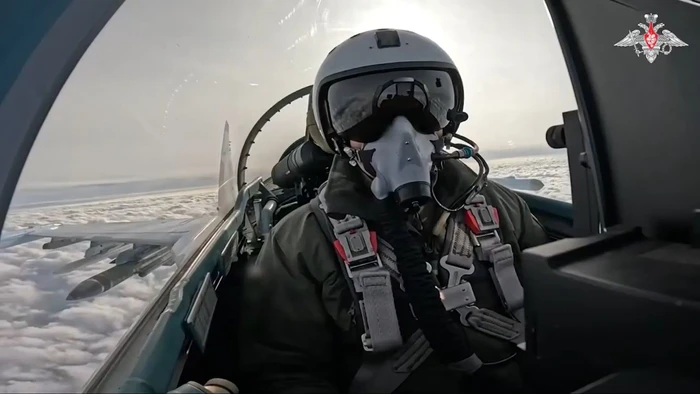 Tiêm kích Su-35S làm nhiệm vụ chiến đấu hôm 26 tháng 11.