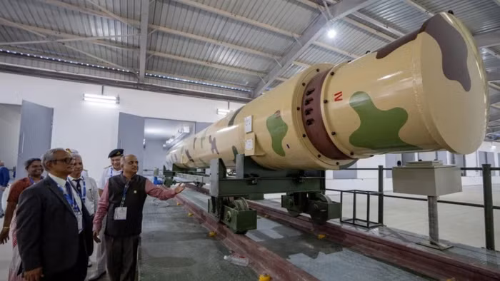 Tên lửa hành trình siêu thanh BrahMos.