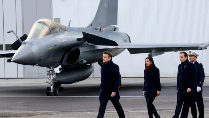 Tiêm kích Rafale của Pháp.