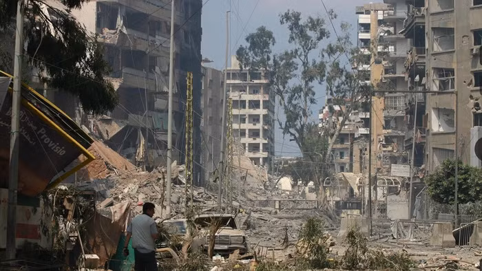Một khu phố ở Beirut bị Israel tấn công.