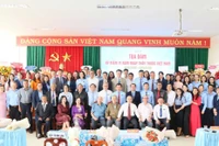 Ngành Y tế Đắk Lắk gặp mặt, tri ân các thế hệ y, bác sĩ, nhân viên có nhiều đóng góp vì sức khỏe cộng đồng. (Ảnh: TT).