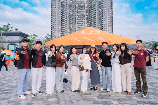 FPTU Open Day thu hút gần 1.200 phụ huynh, học sinh trên địa bàn tỉnh Nghệ An.
