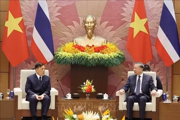 Tổng Bí thư, Chủ tịch nước Tô Lâm và Nhà vua Thái Lan Maha Vajiralongkorn Phra Vajiraklaochaoyuhua hội đàm. Ảnh: Thống Nhất/TTXVN
