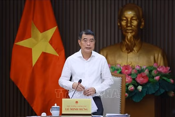Thủ tướng Lê Minh Hưng chủ trì họp Thường trực Chính phủ với lãnh đạo Bộ Y tế. Ảnh: Dương Giang/TTXVN
