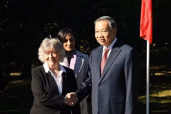 Toàn quyền Canada Louise Arbour đón Tổng Bí thư, Chủ tịch nước Tô Lâm. Ảnh: TTXVN