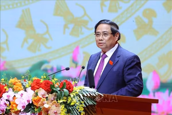 Đồng chí Phạm Minh Chính, Ủy viên Bộ Chính trị, Bí thư Đảng ủy, Thủ tướng Chính phủ phát biểu chỉ đạo. Ảnh: Văn Điệp/ TTXVN