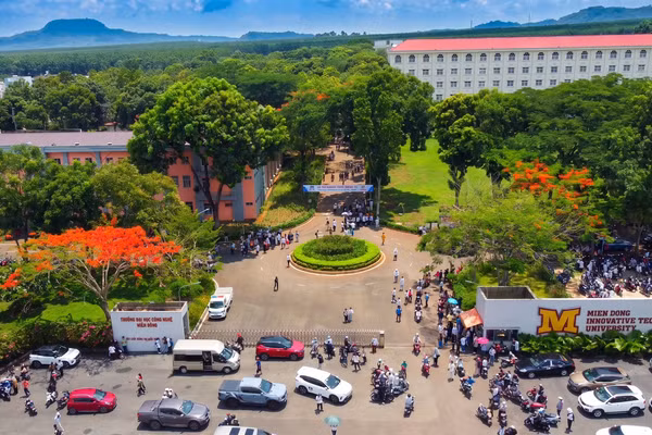 Thí sinh 2k8 thêm cơ hội chọn ngành vào Trường Đại học Công nghệ Miền Đông. 