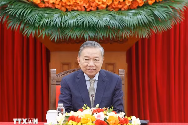 Tổng Bí thư Tô Lâm điện đàm Tổng thống Hàn Quốc Lee Jae Myung. (Ảnh: Thống Nhất/TTXVN)
