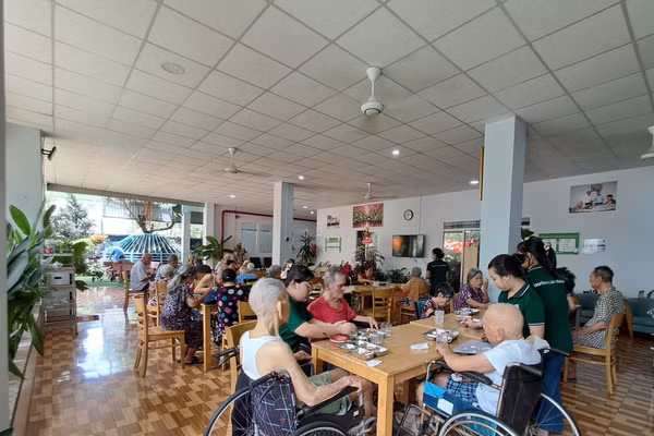 Người già tại viện dưỡng lão Tâm An (phường Linh Xuân, TPHCM). Ảnh: Viện dưỡng lão Tâm An. 