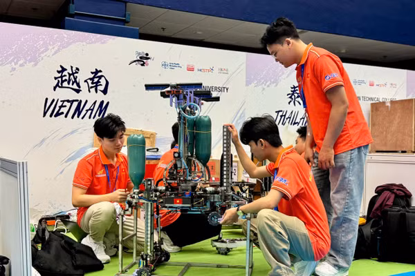 Chung kết sân chơi robot dành cho sinh viên hàng đầu châu Á - Thái Bình Dương trở lại