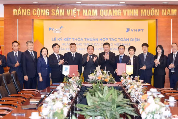 PVcomBank và VNPT hợp tác chiến lược, kết nối sức mạnh tài chính và công nghệ số