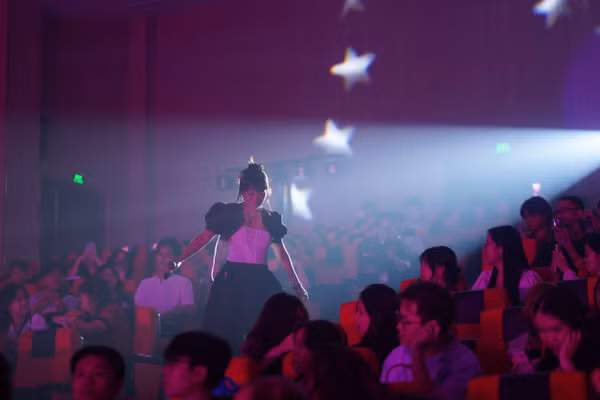 Đêm nhạc là sự kết nối giữa những tâm hồn đồng điệu với nhịp sống Sài Gòn. Ảnh: BTC.