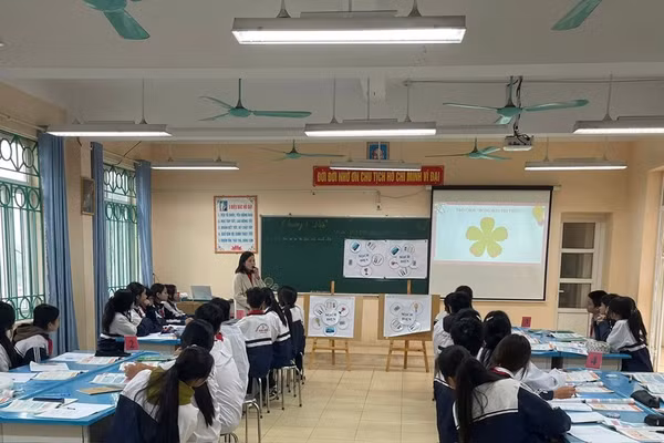 Một giờ giảng Ngữ văn ở Trường THCS Văn Khê (Mê Linh, Hà Nội).
