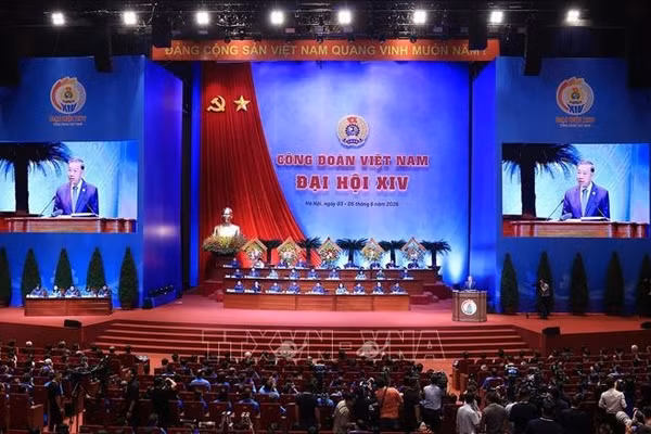 Tổng Bí thư, Chủ tịch nước Tô Lâm phát biểu chỉ đạo Đại hội XIV Công đoàn Việt Nam. Ảnh: Tuấn Anh/TTXVN