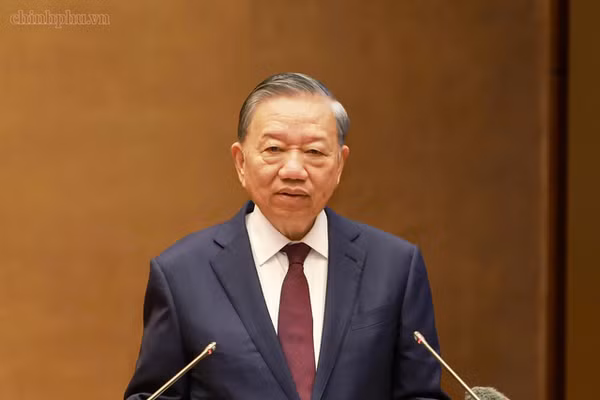 Tổng Bí thư, Chủ tịch nước Tô Lâm phát biểu chỉ đạo Hội nghị toàn quốc quán triệt, triển khai thực hiện Nghị quyết Trung ương 4, sáng 16/10 - Ảnh: chinhphu.vn/Nhật Bắc