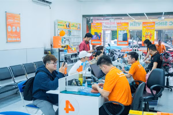 FASTCARE chỉ ra 6 dấu hiệu iPhone đang 'cầu cứu' khi vừa học vừa cày game mùa tựu trường