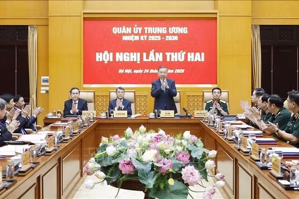 Tổng Bí thư, Chủ tịch nước Tô Lâm, Bí thư Quân uỷ Trung ương chủ trì Hội nghị lần thứ hai Quân uỷ Trung ương nhiệm kỳ 2025 - 2030. Ảnh: Thống Nhất/TTXVN