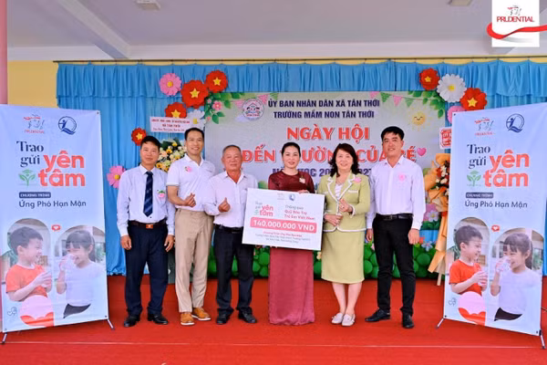 Thêm nguồn nước sạch cho học sinh tại Đồng Tháp và Cà Mau