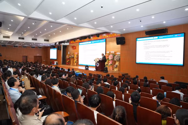 Toàn cảnh Hội thảo quốc tế về Kinh tế lần thứ 3 (ICE 2026). Ảnh: HUIT. 