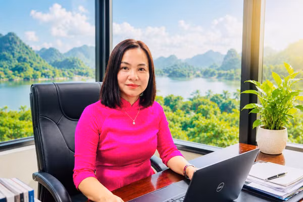 Cô giáo Đỗ Thị Hường luôn chọn cách đồng hành cùng giáo viên và học sinh.