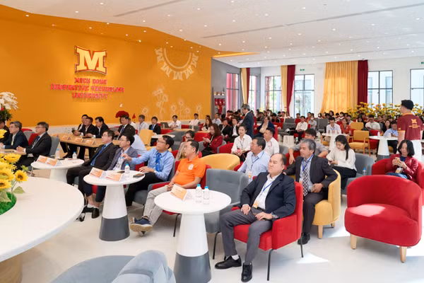 ASTID 2025 được tổ chức tại Trường Đại học Công nghệ Miền Đông với quy mô tham dự lớn. Ảnh: MIT. 