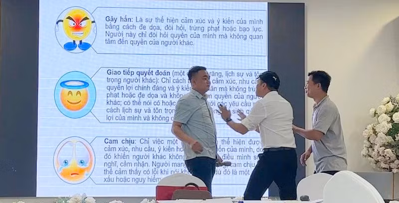 dinhkiengioi-4.png