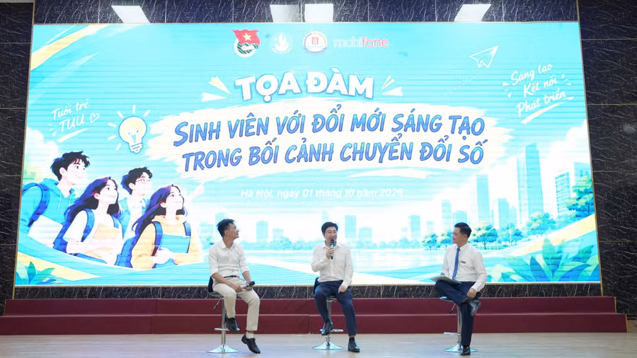 Ông Đỗ Mạnh Hùng - Chủ tịch HĐQT NovaEdu và Aai Pharma và ông Đỗ Phạm Anh Cường - Chủ tịch HĐQT kiêm Giám đốc Hệ sinh thái doanh nghiệp Bestbe chia sẻ các vấn khởi nghiệp, đổi mới sáng tạo tại doanh nghiệp. khoinghiep-6.jpg