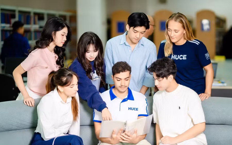 Sinh viên Trường Đại học Xây dựng Hà Nội.