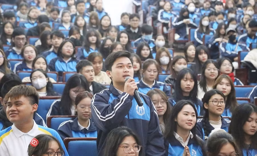 Sinh viên Trường Đại học Mở Hà Nội tại Diễn đàn 'Hành trình sinh viên khởi nghiệp 2025'.