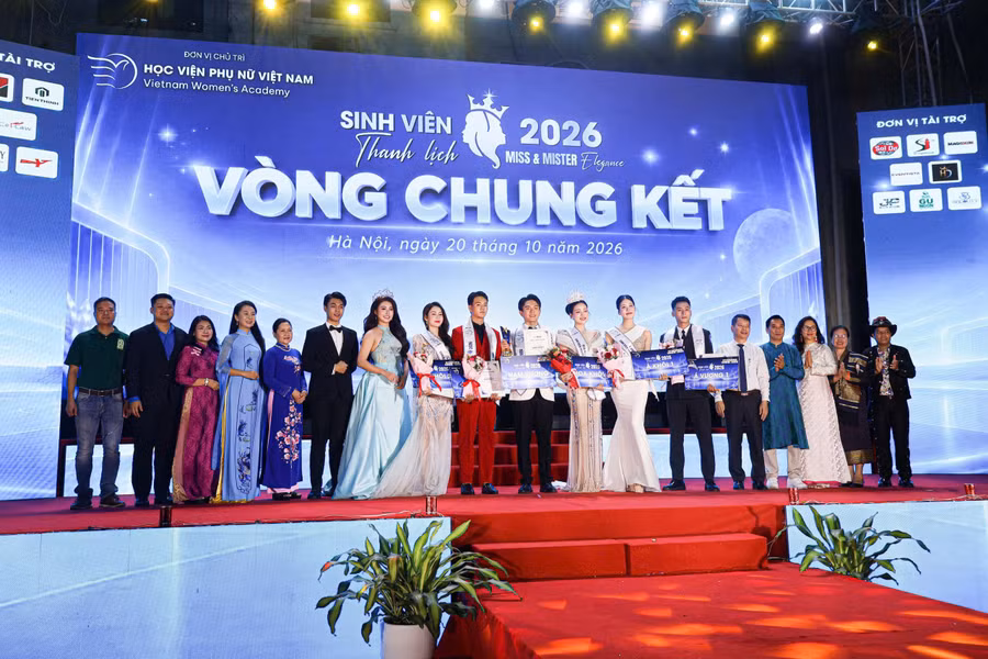 sinhvienthanhlichjpg10.jpg