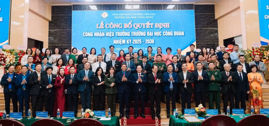 truongdhcongdoanjpeg4.jpg
