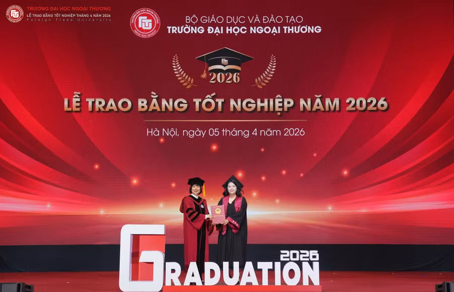 ngoaithuongjpg8.jpg