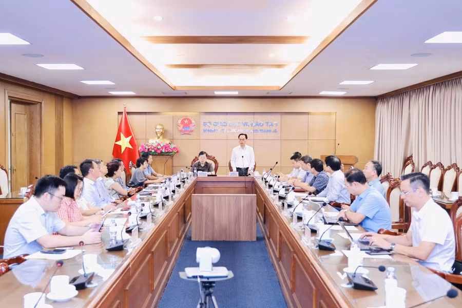 Toàn cảnh buổi trao đổi về định hướng hợp tác truyền thông giữa Bộ GD&ĐT và VTV.