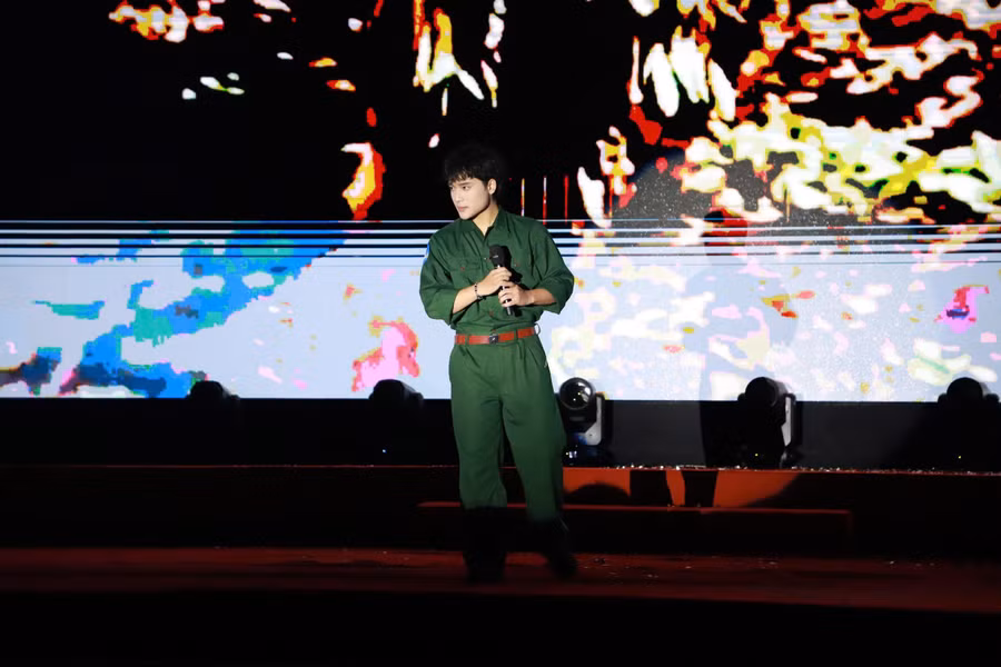 tainangjpg3.jpg