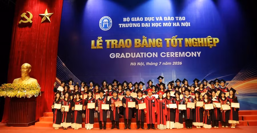 traobangtotnghiep-4.jpg