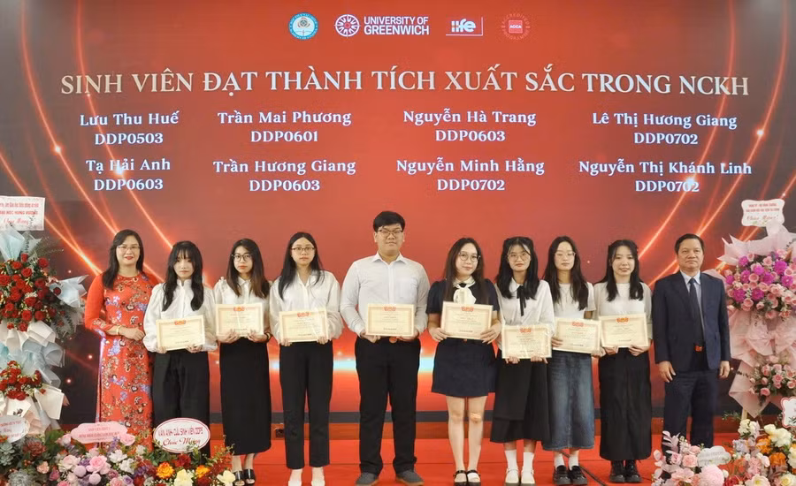 khaigiangjpg5-9034-6231.jpg
