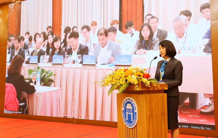 2-ts-nguyen-thi-thu-huong-tk-kinh-te-truong-dh-mo-ha-noi.jpg