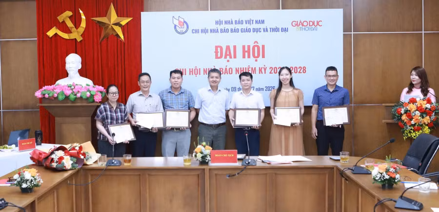 baogiaoducvathoidaijpg1.jpg